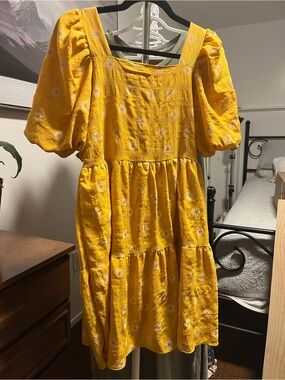 Women’s Yellow Puff-Sleeve Sunflower Dress